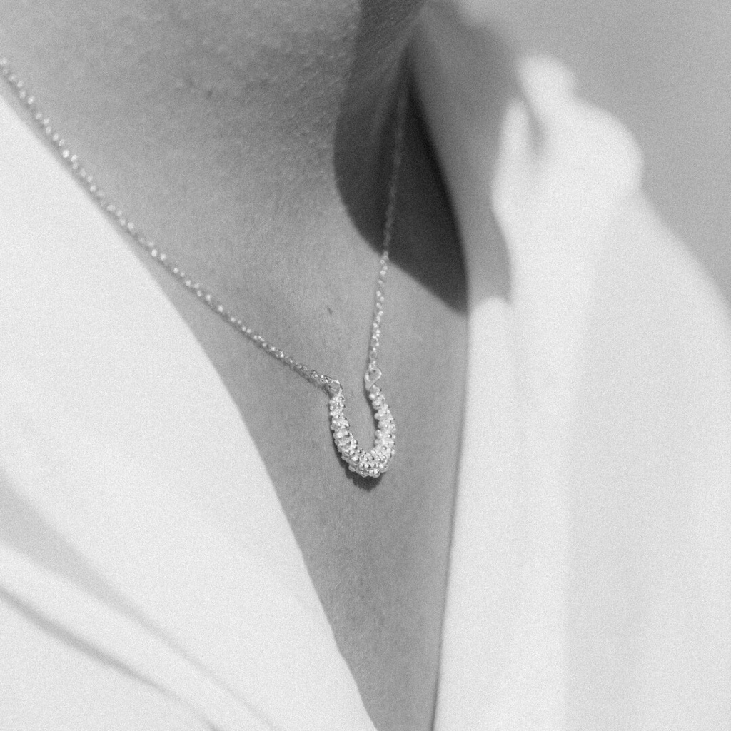 Collier CORA 01​